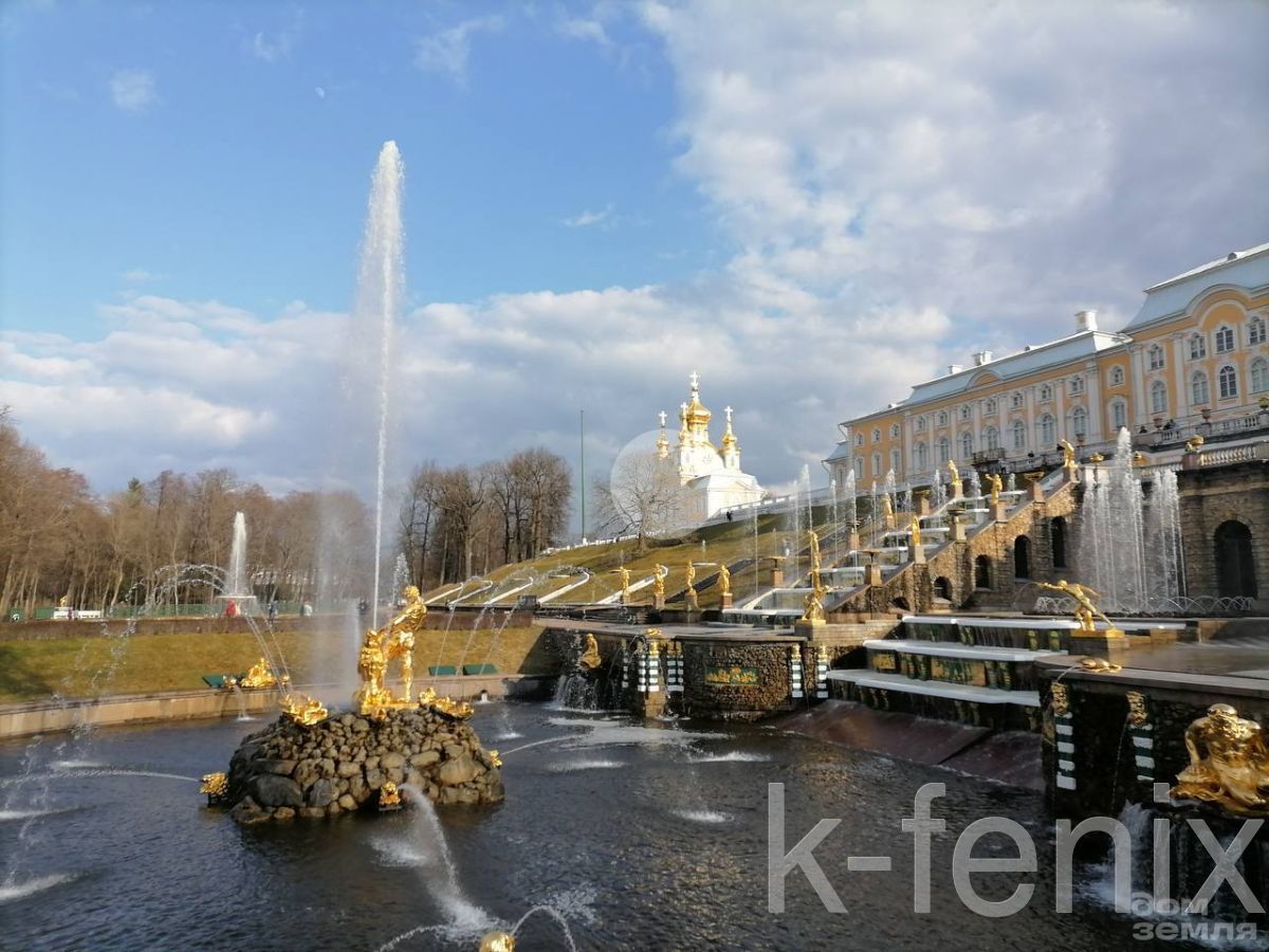помещения свободного назначения 121 метров, участок 10 сот